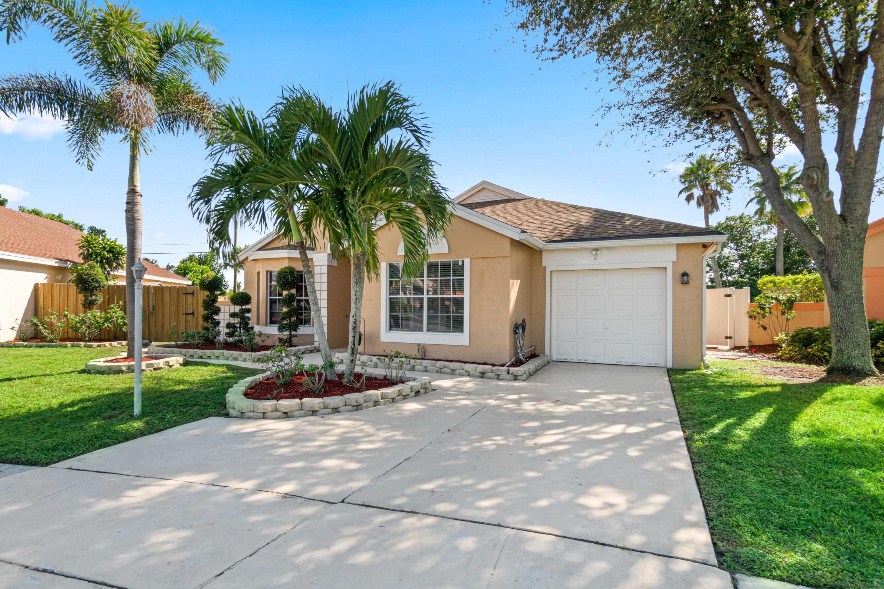 9482 Aegean Drive Boca Raton, FL 33496 - Photo 25 of 50 003-9482AegeanDrive-BocaRaton-FL-33496-F
