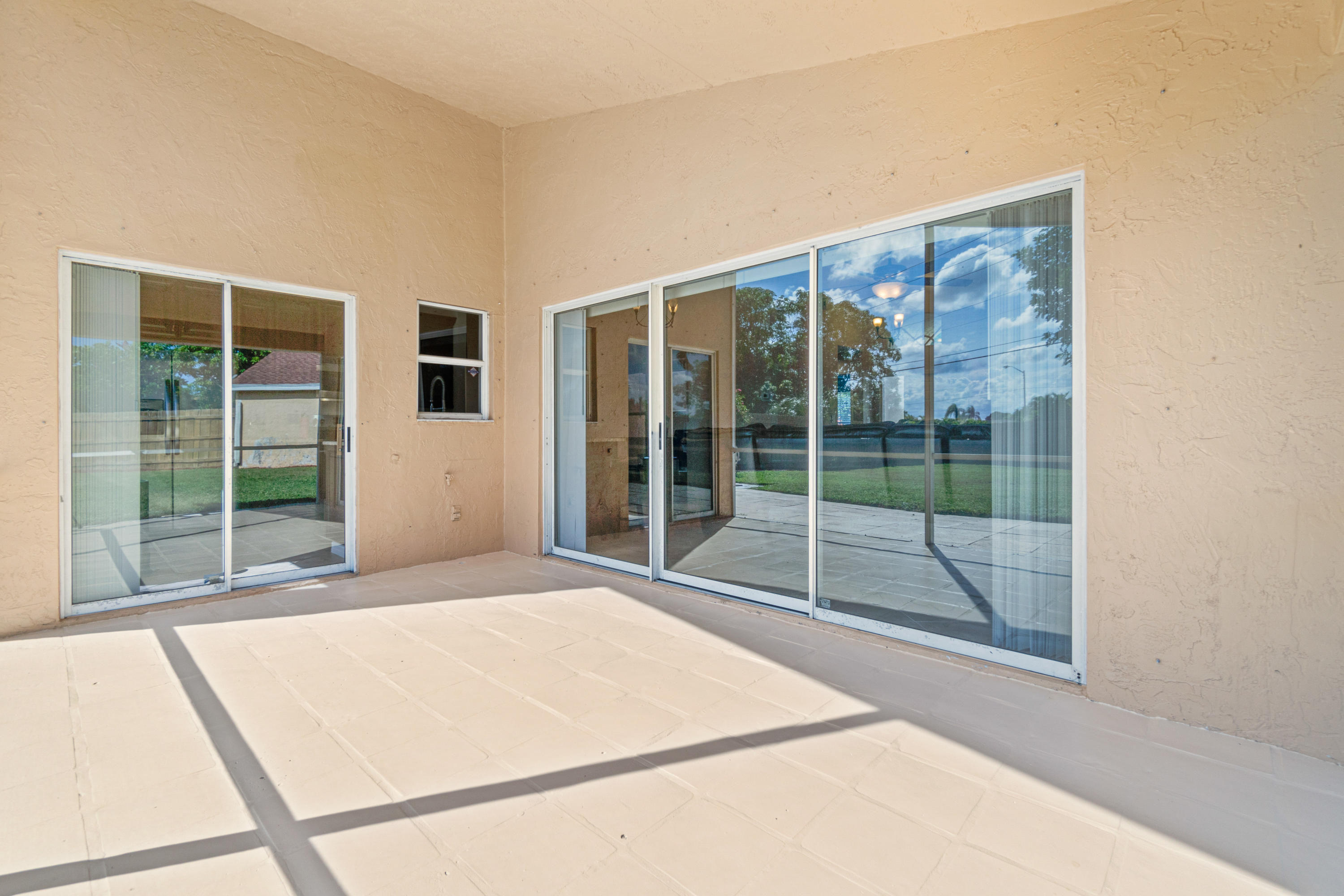 9482 Aegean Drive Boca Raton, FL 33496 - Photo 35 of 50 023-9482AegeanDrive-BocaRaton-FL-33496-F