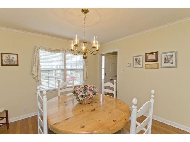 149 North Cassingham Road Bexley, OH 43209 - Photo 9 of 25