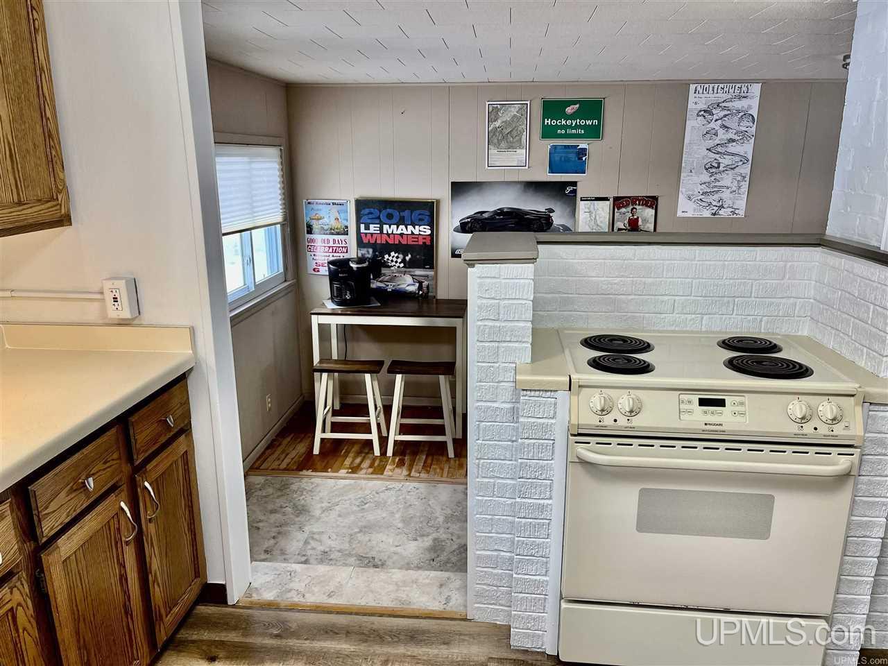 E5086 Sunset Road Ironwood, MI 49938 - Photo 11 of 34