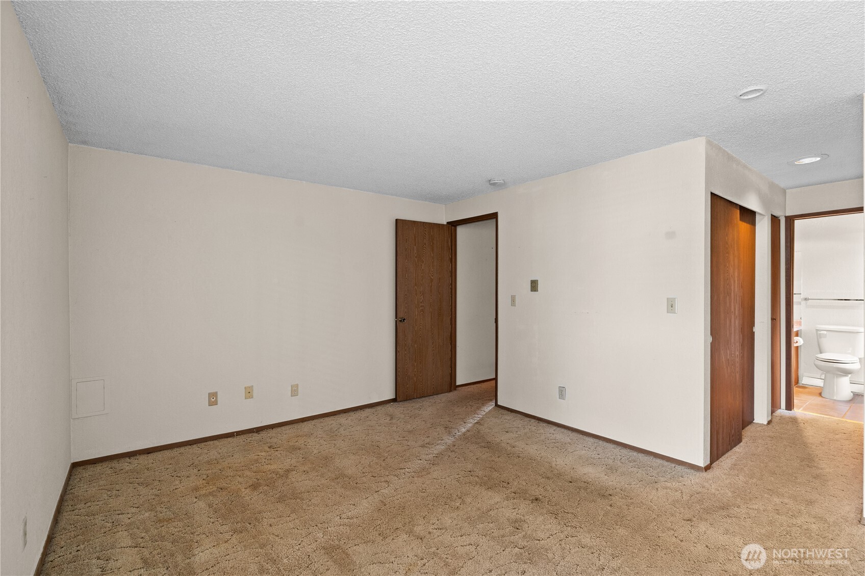 2601 Northeast 4th Street, Unit 611 Renton, WA 98056 - Photo 36 of 36 Gallery Image 36