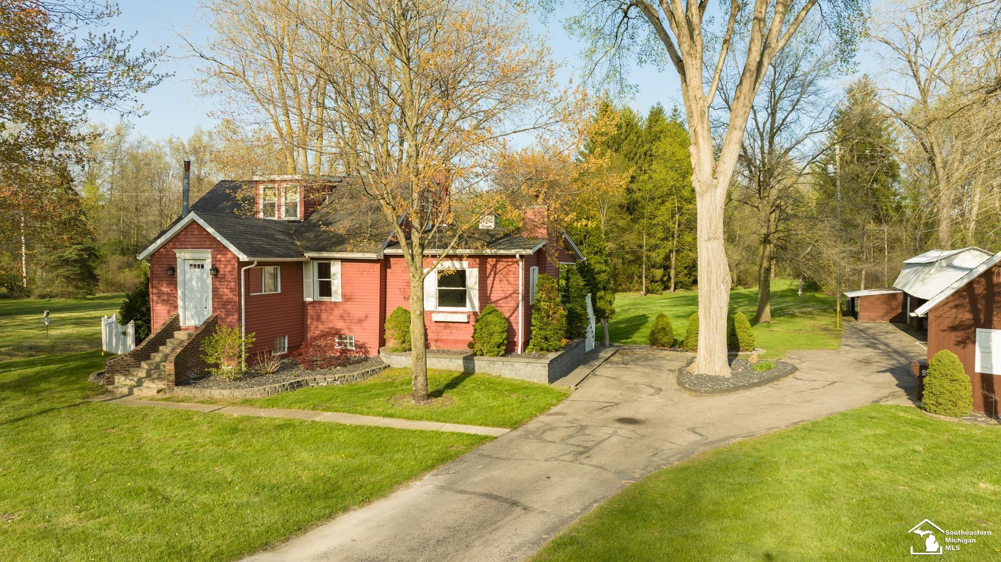 24433 Sumpter Road Belleville, MI 48111 - Photo 78 of 82 50105681-77.JPG