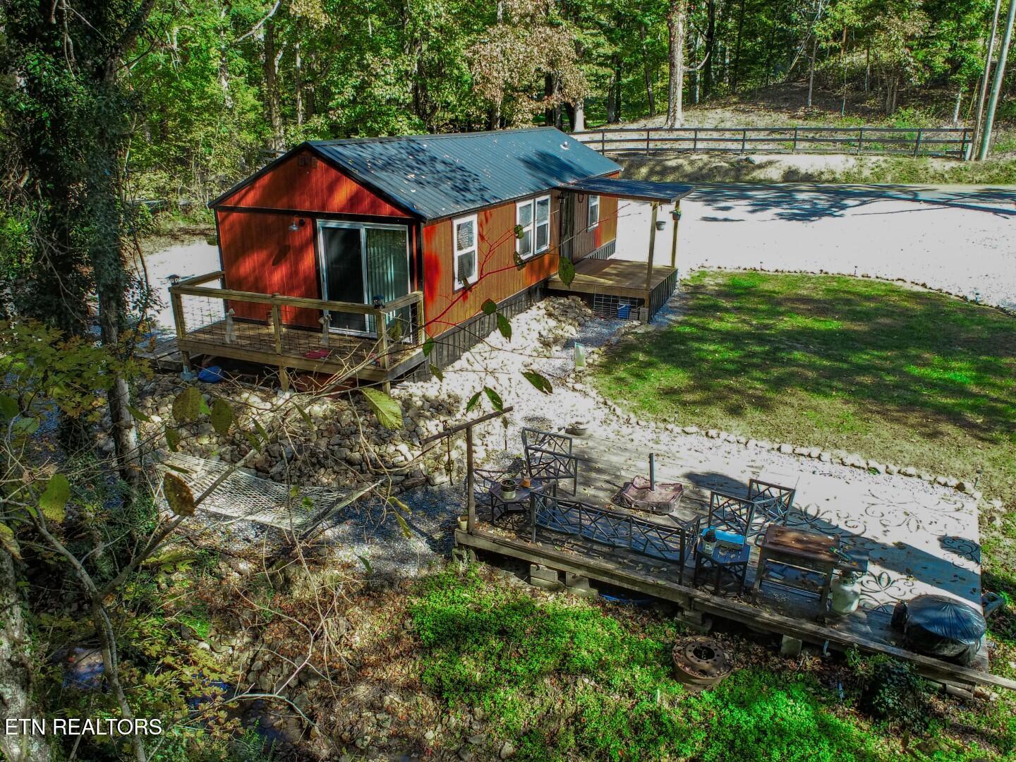 2283 Upper Rinehart Road Dandridge, TN 37725 - Photo 13 of 39 13ps