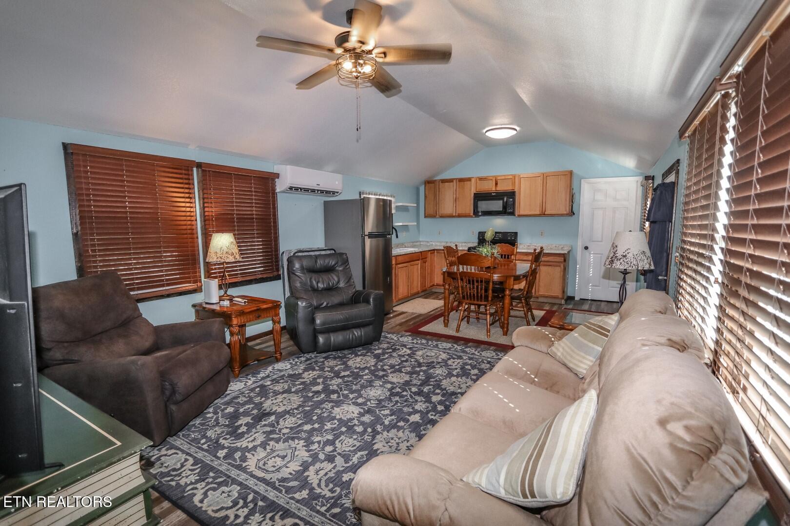 2283 Upper Rinehart Road Dandridge, TN 37725 - Photo 4 of 39 5