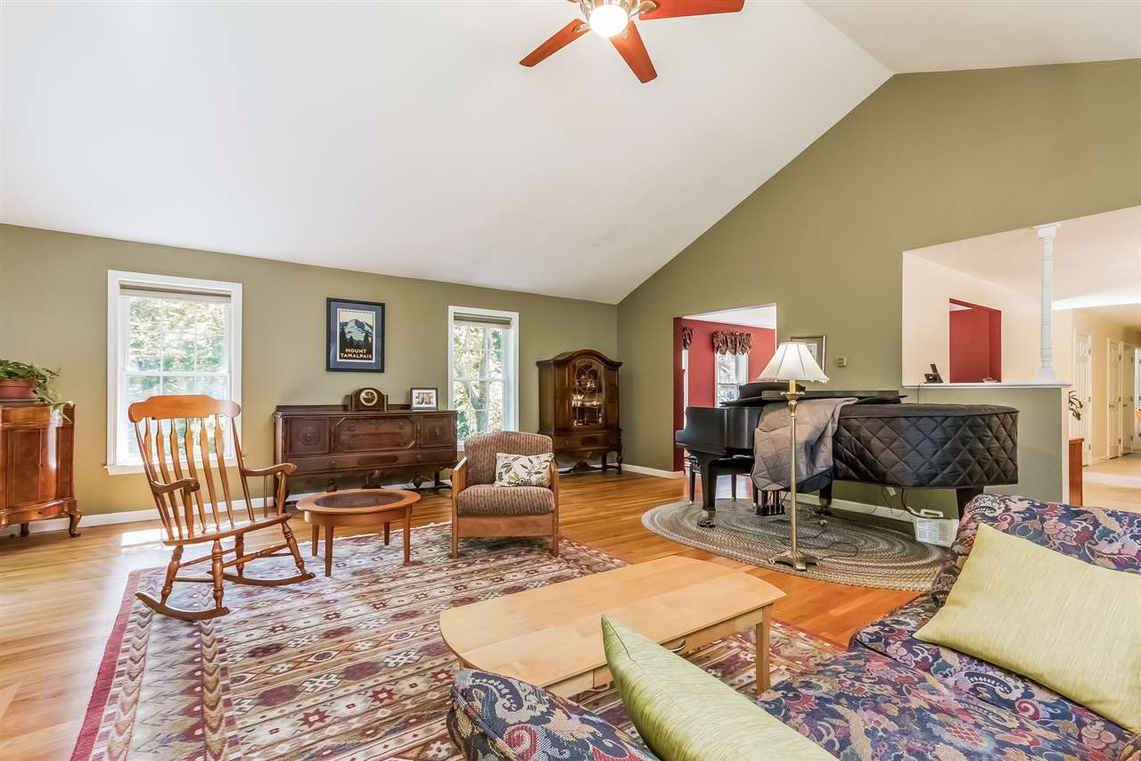 217 Galloping Hill Road Hopkinton, NH 03229 - Photo 4 of 39