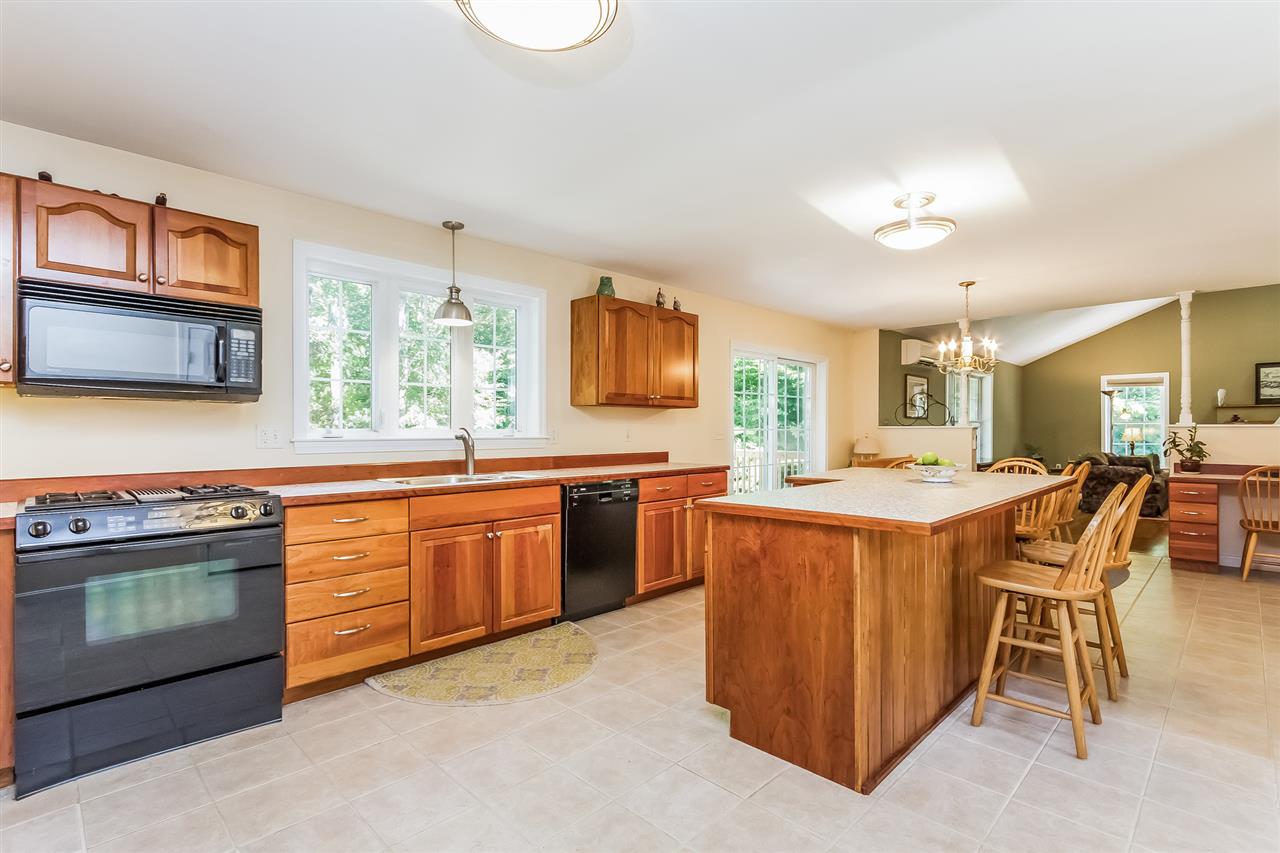 217 Galloping Hill Road Hopkinton, NH 03229 - Photo 8 of 39