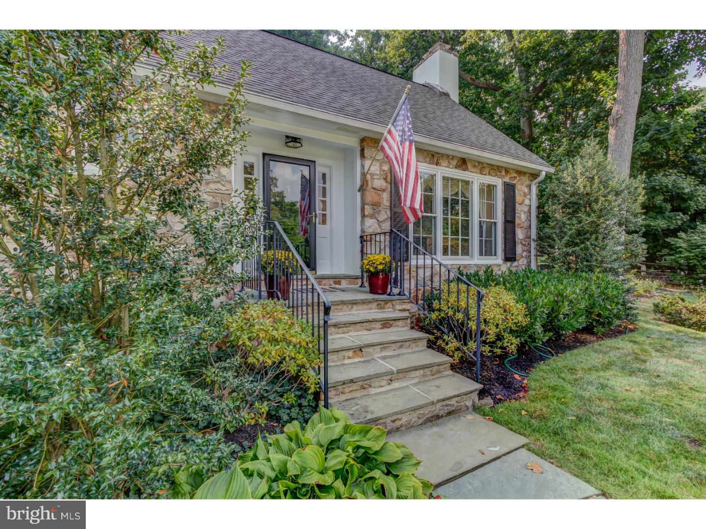 442 Timber Lane Devon, PA 19333 - Photo 2 of 23 Gallery Image 2