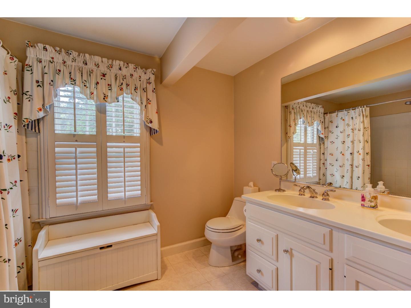 442 Timber Lane Devon, PA 19333 - Photo 17 of 23 Gallery Image 17
