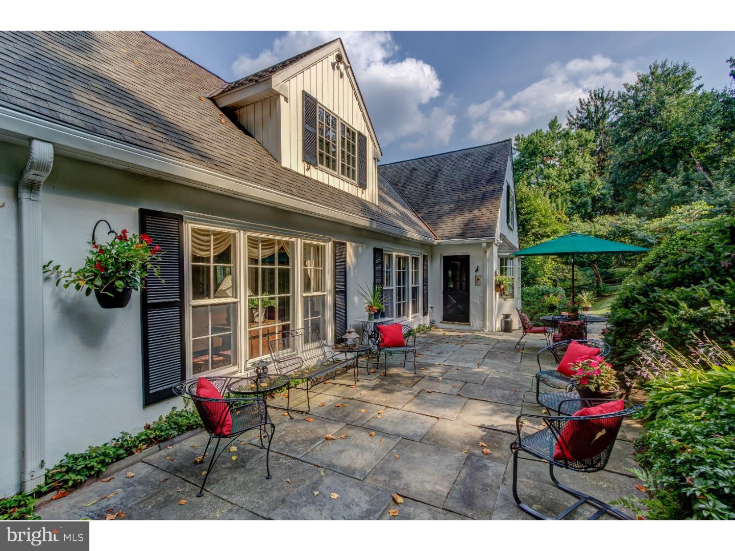 442 Timber Lane Devon, PA 19333 - Photo 4 of 23 Gallery Image 4