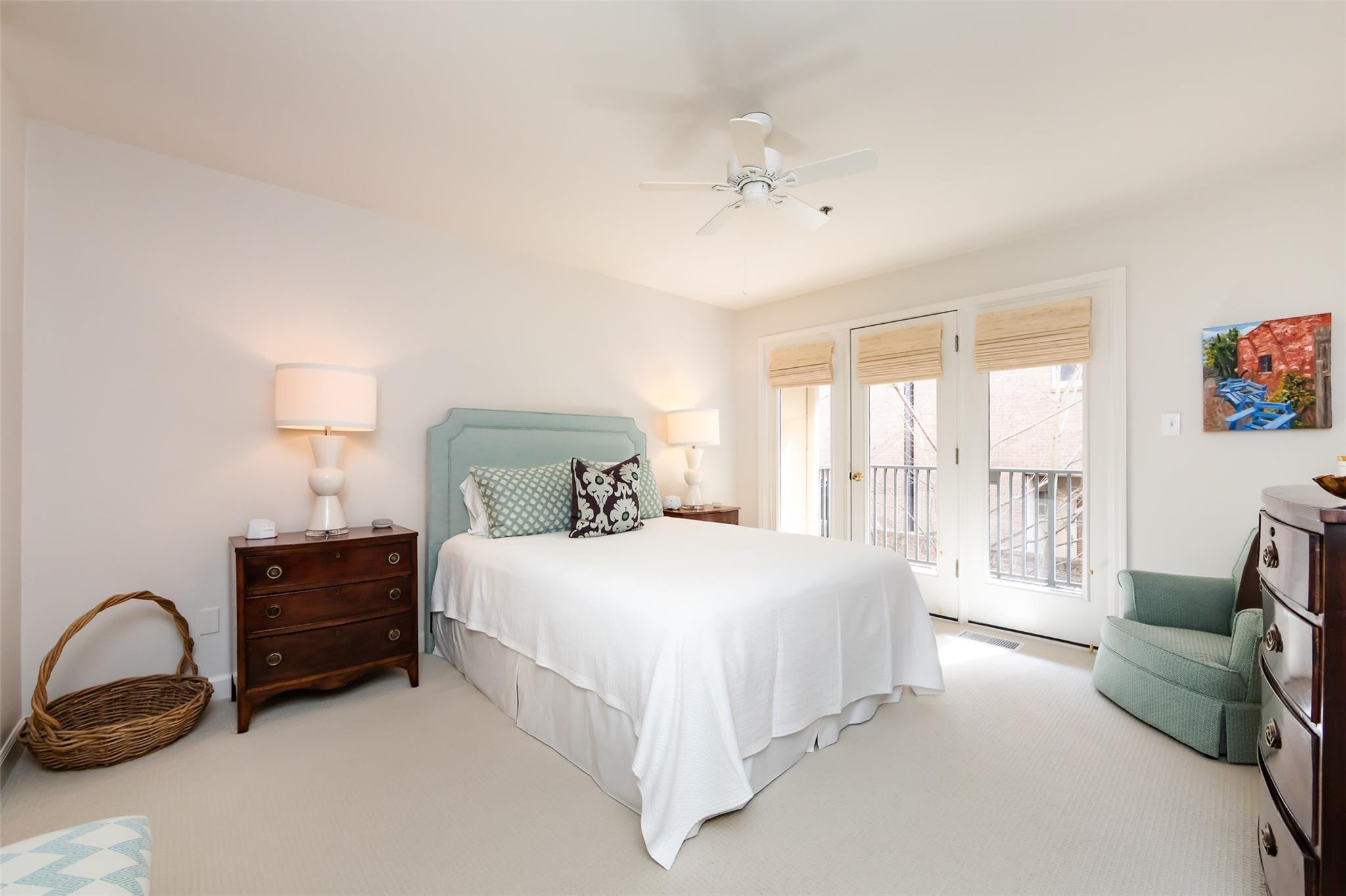 416 Queens Road, Unit 6 Charlotte, NC 28207 - Photo 26 of 37 a bedroom with a bed and a dresser