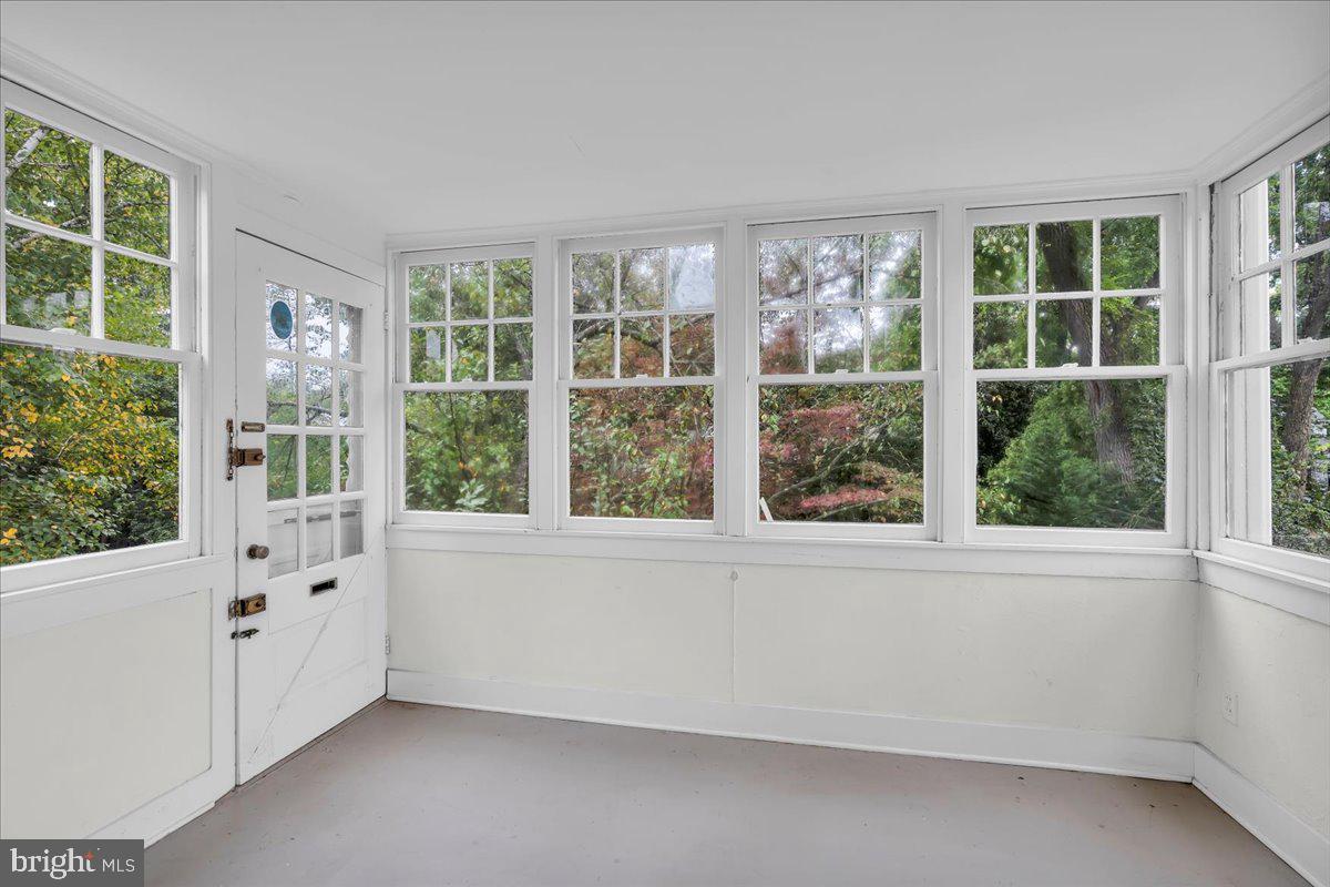316 Chews Landing Road Haddonfield, NJ 08033 - Photo 45 of 55 Apartment - Sunroom