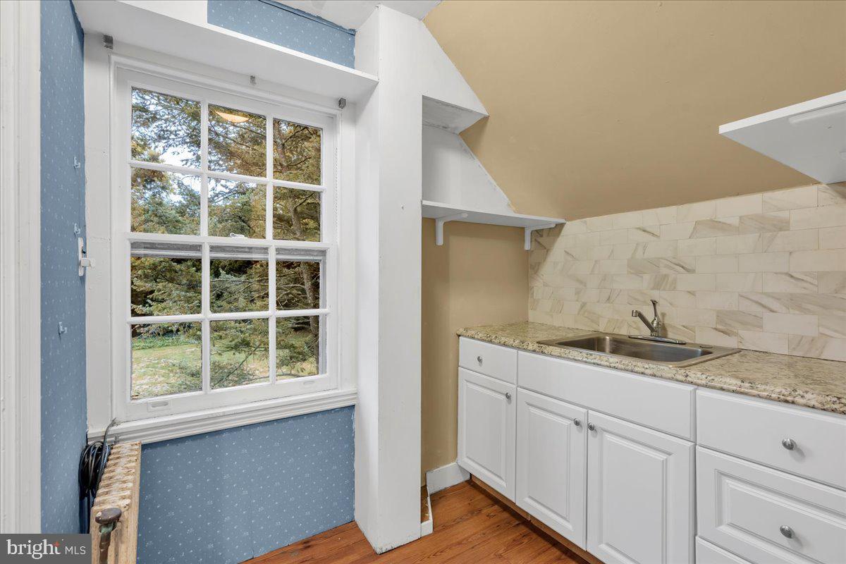 316 Chews Landing Road Haddonfield, NJ 08033 - Photo 48 of 55 Apartment - Kitchenette