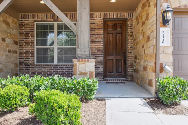 $350,000 | 24110 Tapa Springs Lane, Katy, TX 77494