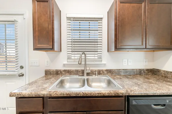 $270,000 | 3060 Camden Creek Drive, Raleigh, NC 27610