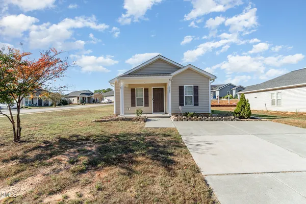 $270,000 | 3060 Camden Creek Drive, Raleigh, NC 27610