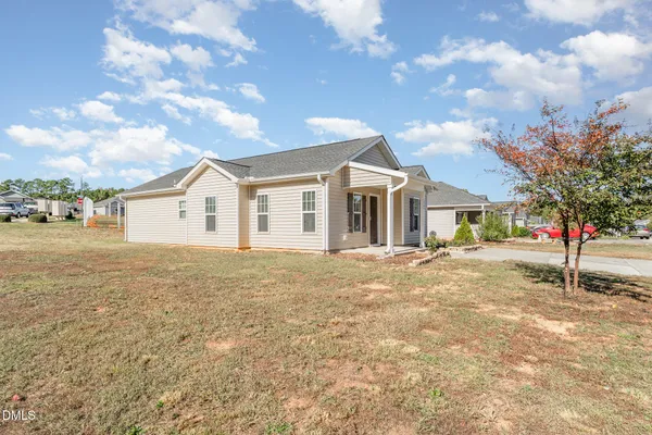 $270,000 | 3060 Camden Creek Drive, Raleigh, NC 27610