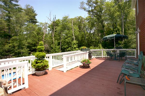 19 Parsons Hill Road Wenham, MA 01984 - Photo 10 of 21