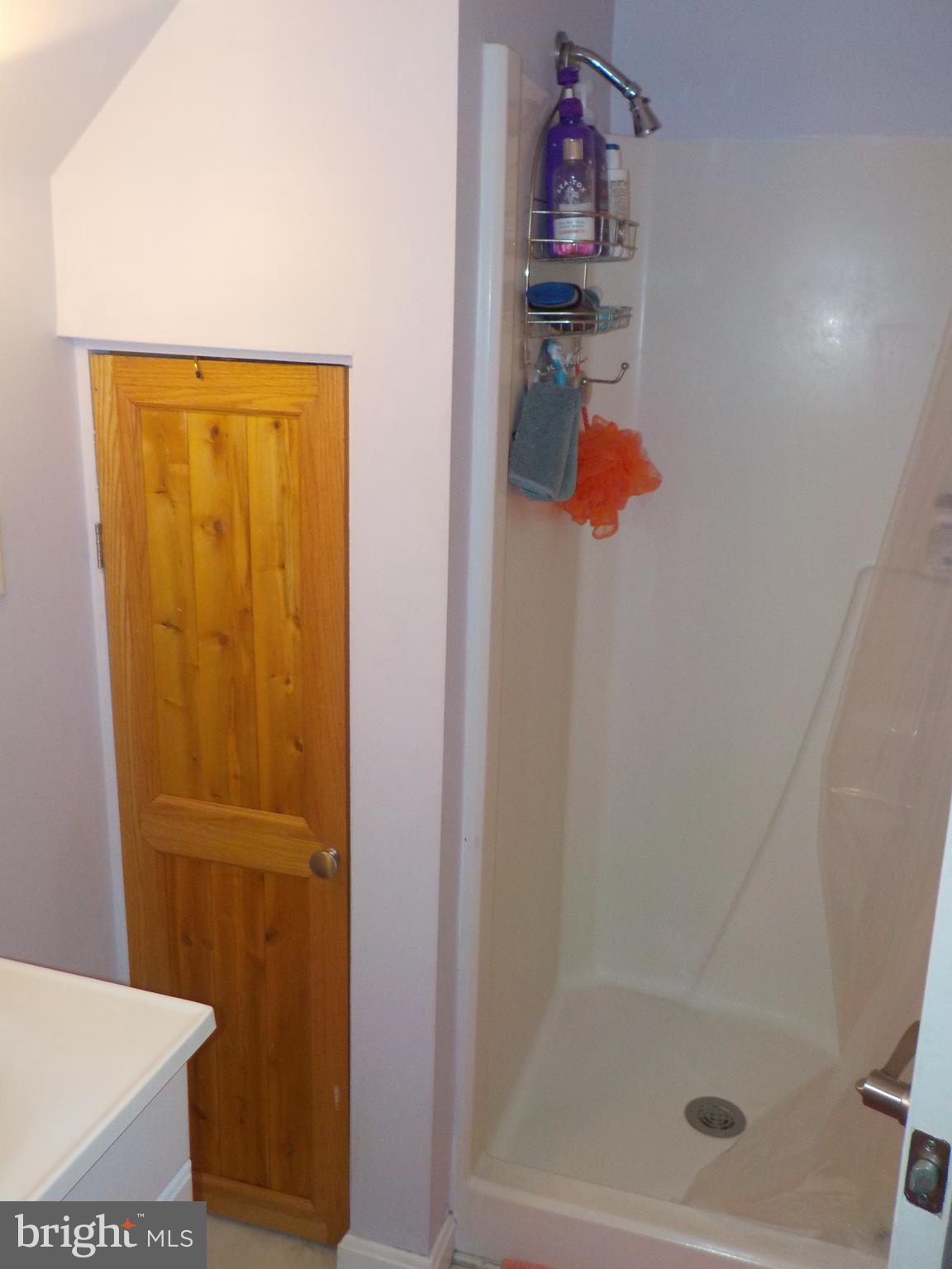 4181 Osborne Road Hurlock, MD 21643 - Photo 25 of 34 2nd fl bathroom