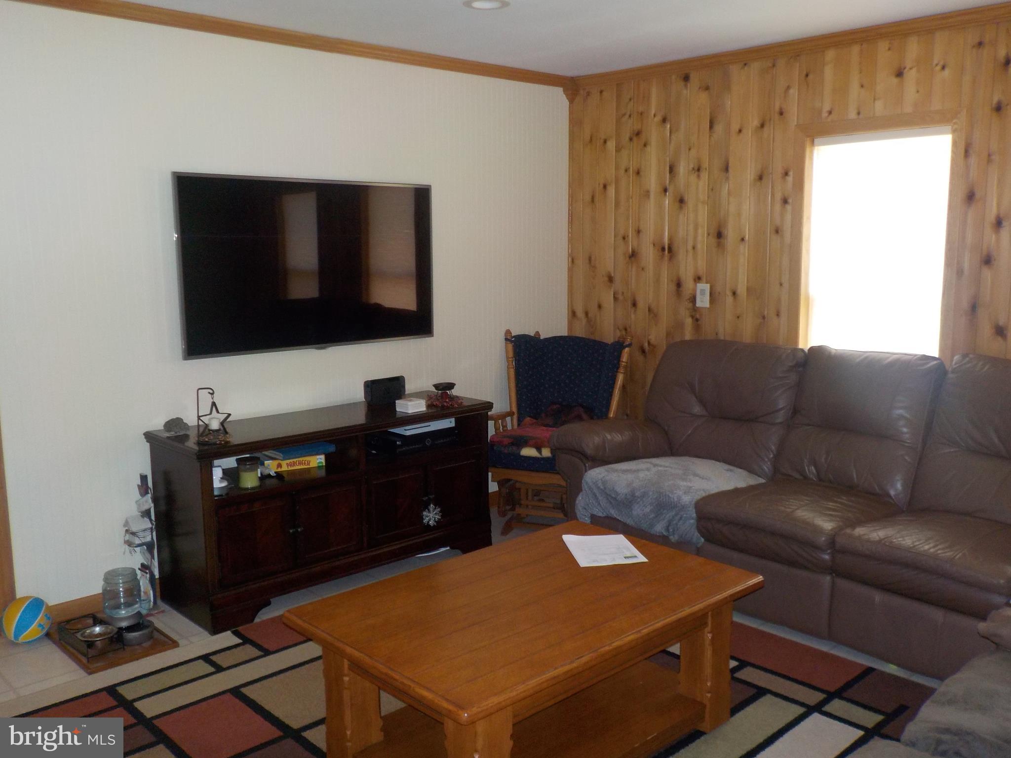 4181 Osborne Road Hurlock, MD 21643 - Photo 6 of 34 Family room