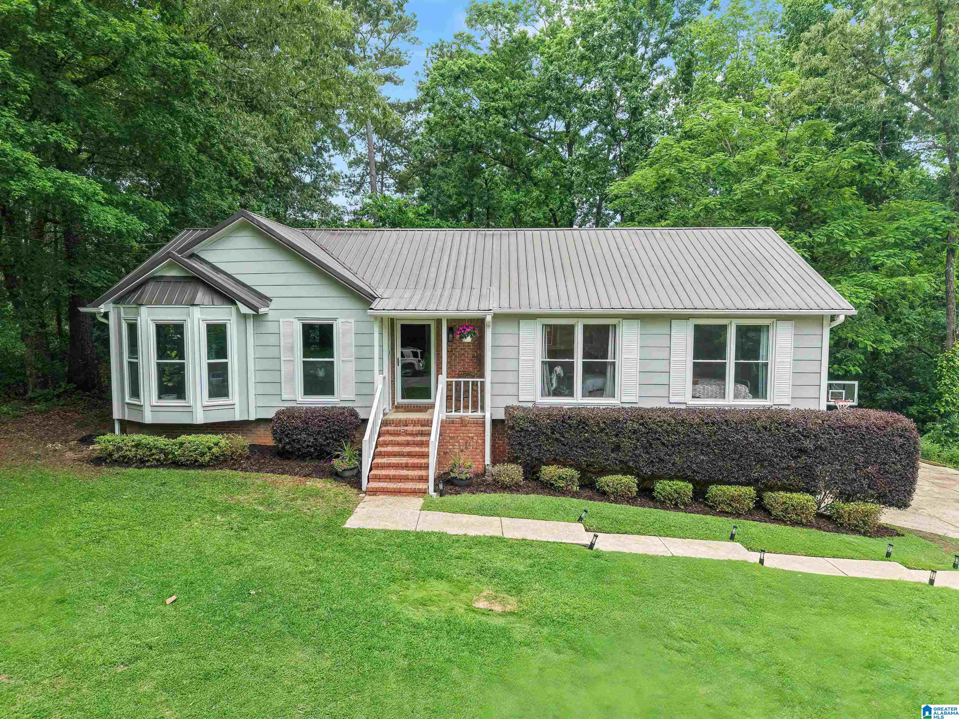 409 Michael Road Southwest Leeds, AL 35094 - Photo 3 of 48