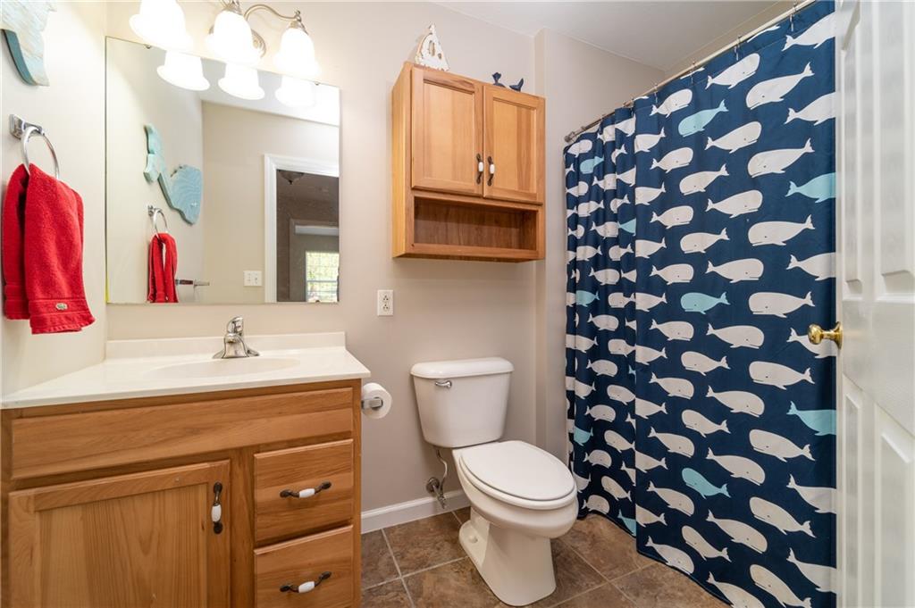 413 Lemmon Road Latrobe, PA 15650 - Photo 14 of 23 Charming main bath