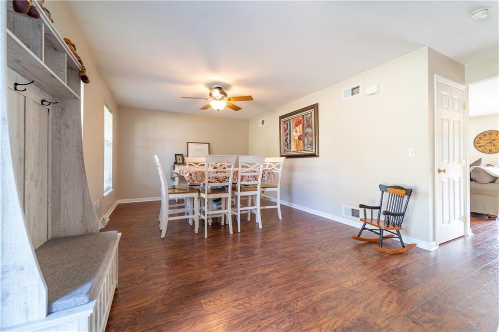 413 Lemmon Road Latrobe, PA 15650 - Photo 3 of 23 Large Dining Room