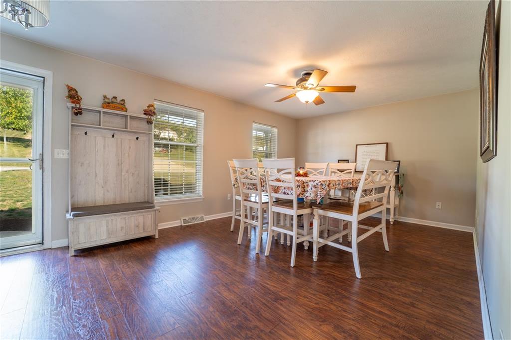413 Lemmon Road Latrobe, PA 15650 - Photo 4 of 23 Light and bright