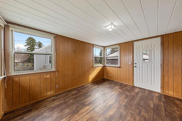 $289,900 | 1235 East Main Street, Mankato, MN 56001
