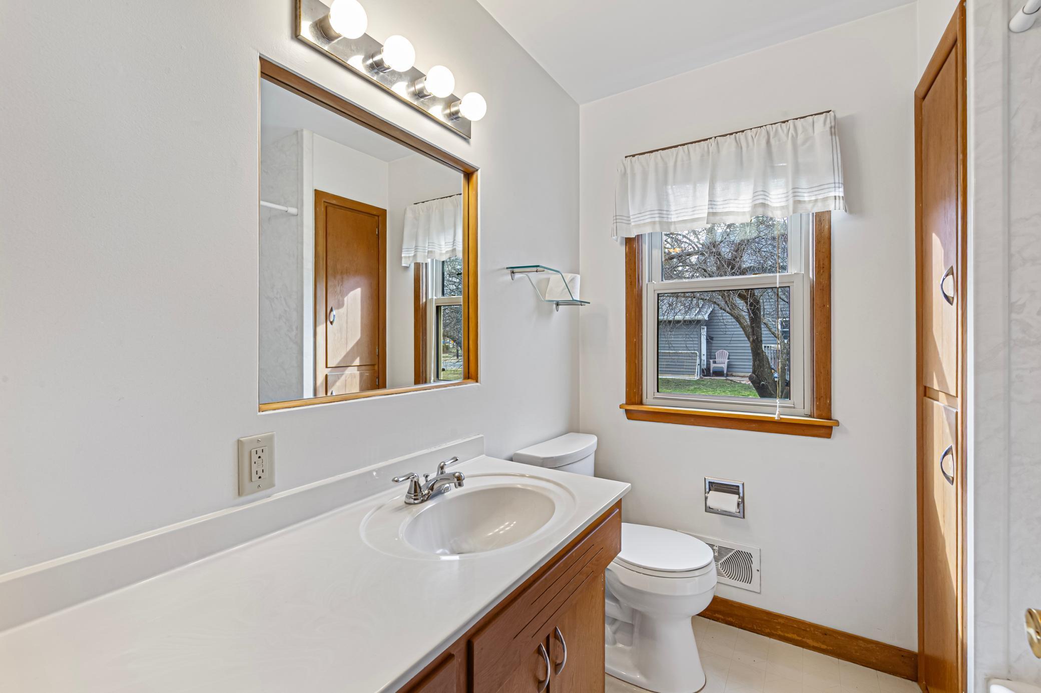 1235 East Main Street Mankato, MN 56001 - Photo 15 of 33