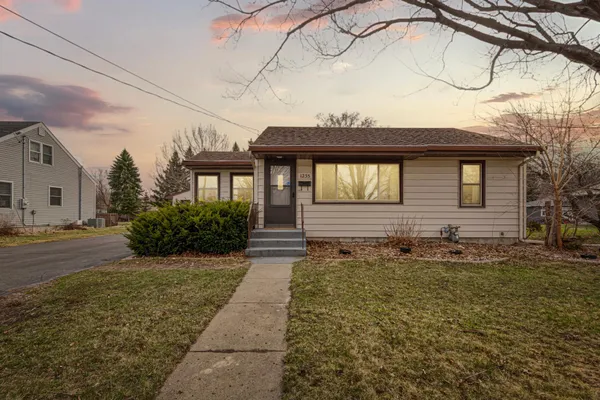 $289,900 | 1235 East Main Street, Mankato, MN 56001