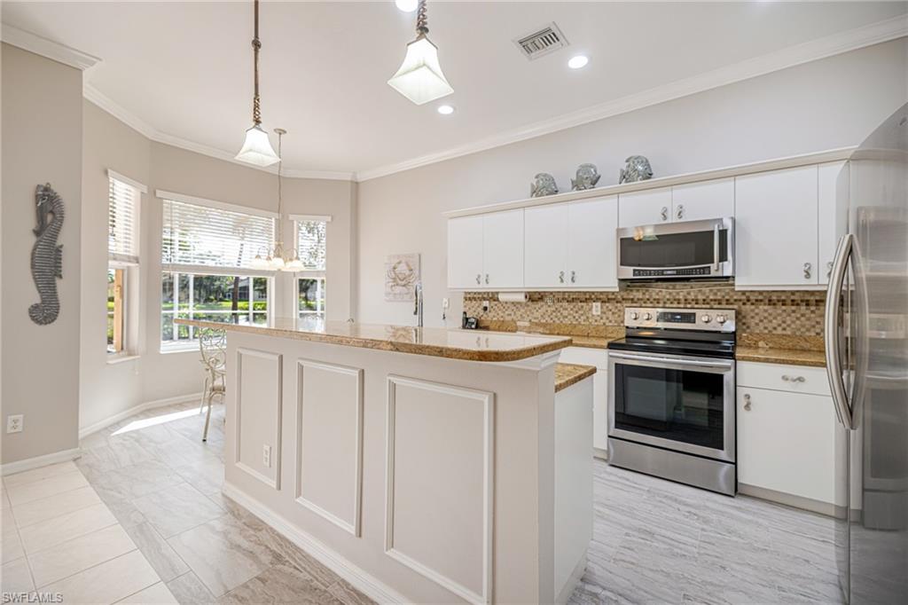 9011 Springview Loop Estero, FL 33928 - Photo 14 of 50 Gallery Image 14