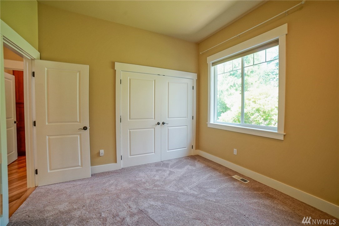 14530 Cavalli Road Southeast Olalla, WA 98359 - Photo 9 of 25 Gallery Image 9