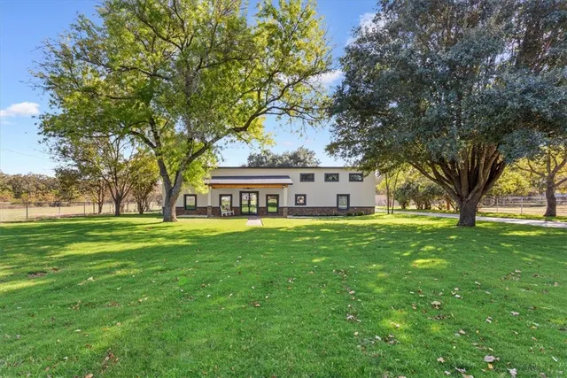 $1,175,000 | 1215 East Stegall Drive, Robinson, TX 76706
