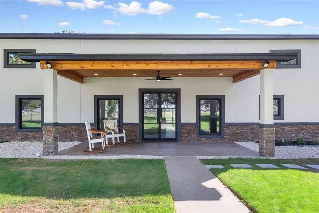 $1,175,000 | 1215 East Stegall Drive, Robinson, TX 76706