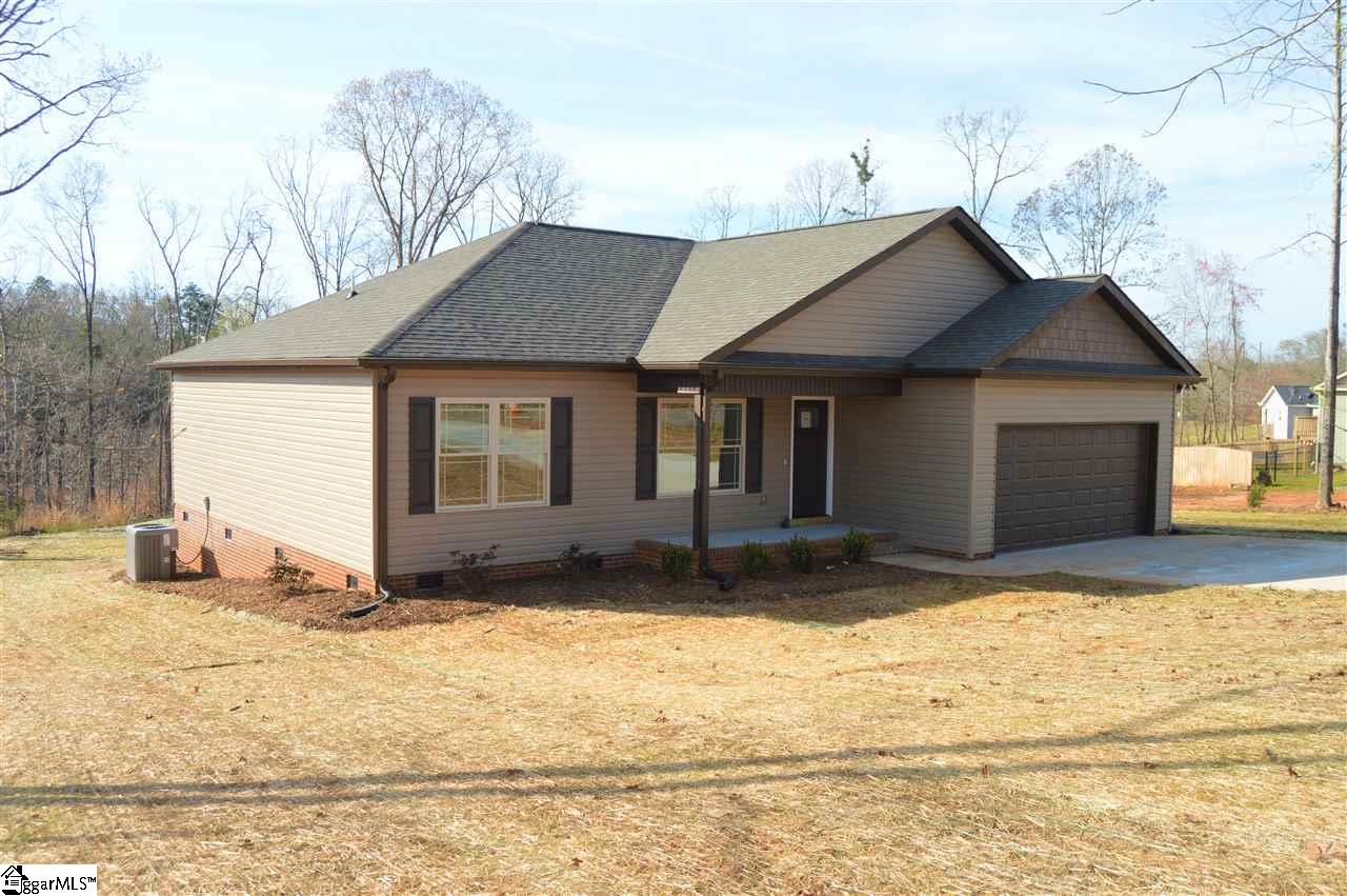 421 Bolding Road Liberty, SC 29657 - Photo 2 of 29
