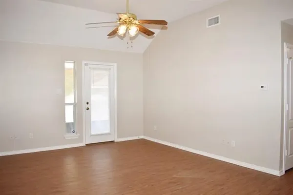 $350,000 | 760-764 Stribling Circle, Azle, TX 76020