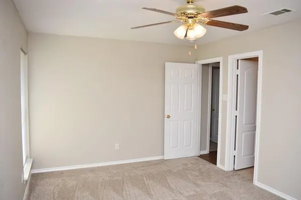 $350,000 | 760-764 Stribling Circle, Azle, TX 76020