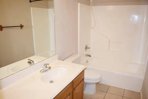 $350,000 | 760-764 Stribling Circle, Azle, TX 76020