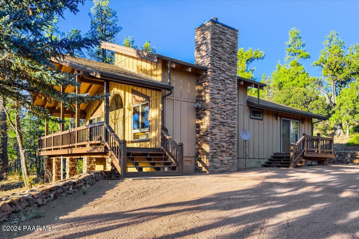 1804 Pyle Ranch Road Payson, AZ 85541 - Photo 104 of 113 a front view of a house with a garage