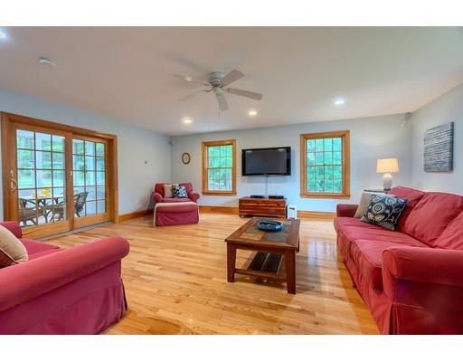 126 Robin Hill Road Chelmsford, MA 01824 - Photo 11 of 30 Gallery Image 11