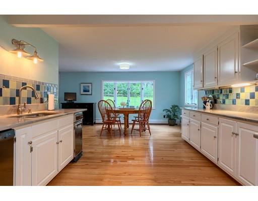 126 Robin Hill Road Chelmsford, MA 01824 - Photo 13 of 30 Gallery Image 13