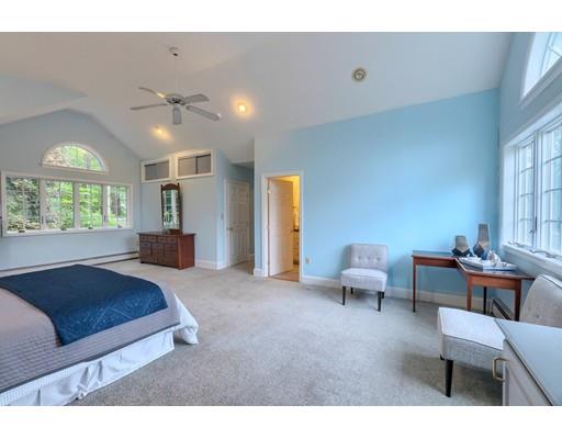 126 Robin Hill Road Chelmsford, MA 01824 - Photo 18 of 30 Gallery Image 18