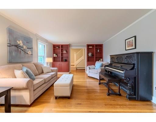 126 Robin Hill Road Chelmsford, MA 01824 - Photo 5 of 30 Gallery Image 5