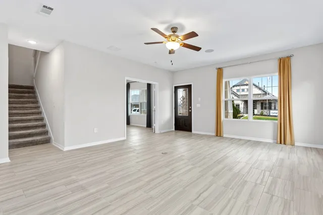 $2,310 | 301 Clearlake Drive, Hutto, TX 78634