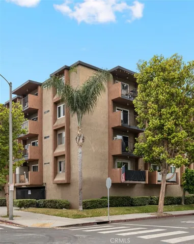$390,000 | 460 Golden Avenue, Unit 434, Long Beach, CA 90802