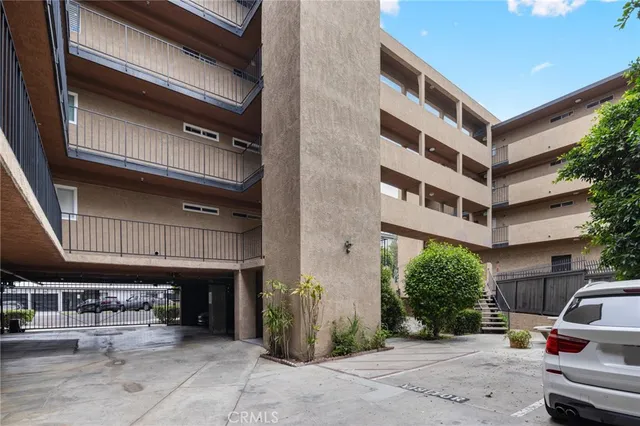 $390,000 | 460 Golden Avenue, Unit 434, Long Beach, CA 90802