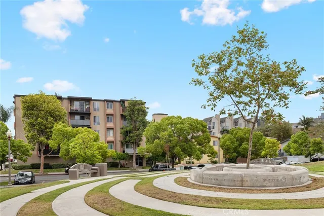 $390,000 | 460 Golden Avenue, Unit 434, Long Beach, CA 90802