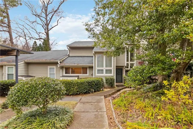 $2,500 | 1960 Variations Drive Northeast, Atlanta, GA 30329