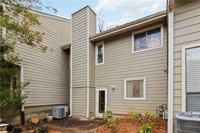 $2,500 | 1960 Variations Drive Northeast, Atlanta, GA 30329