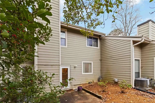 $2,500 | 1960 Variations Drive Northeast, Atlanta, GA 30329